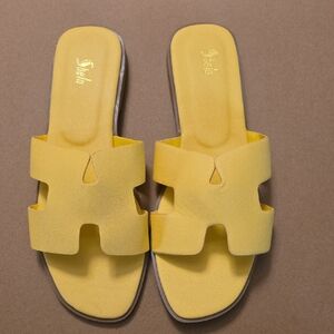 Yellow Slide Sandals for Women — Casual Summer Slides